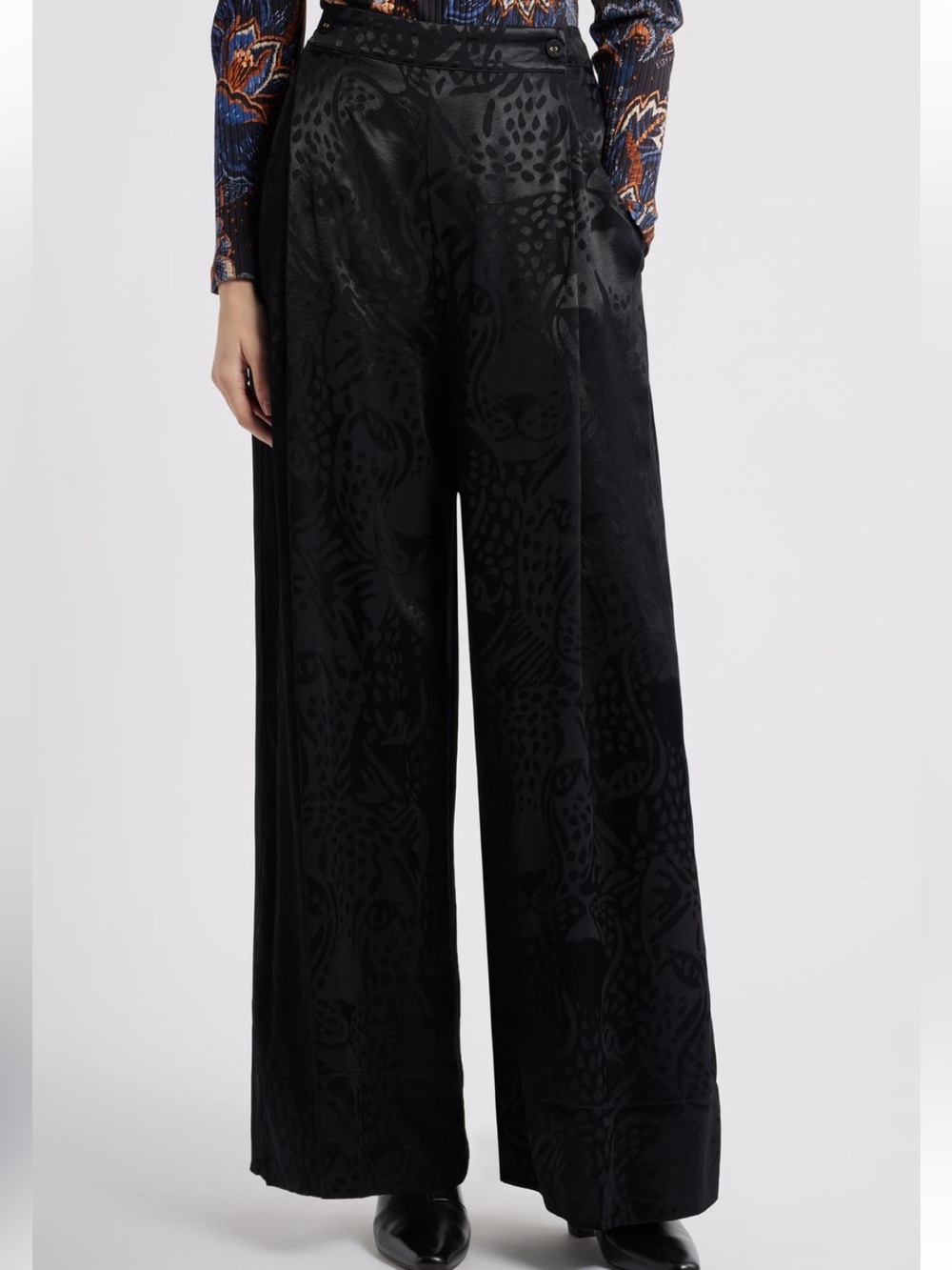 FARM Rio Black Leopard Wide-Leg Jacquard Pants Size Large NWT
